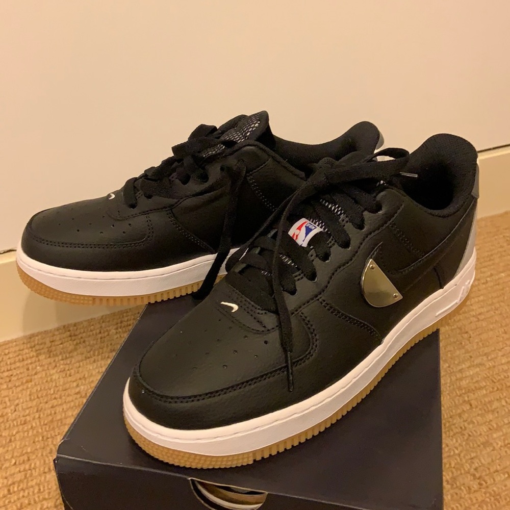 Brand new Nike Air Force 1 ‘07 LV8 black NBA 7